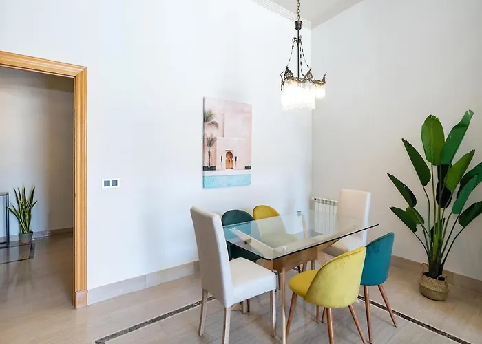 דירה Chezmoihomes Town Hall 2 *